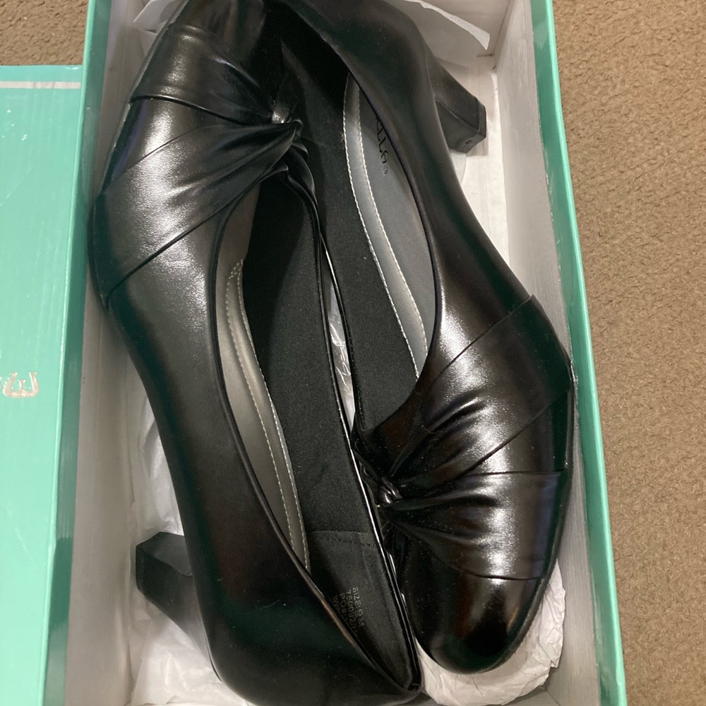 👠🛍Black heel shoes👠🛍